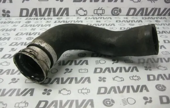 Toyota Avensis T270 Intercooler hose/pipe 173620R010