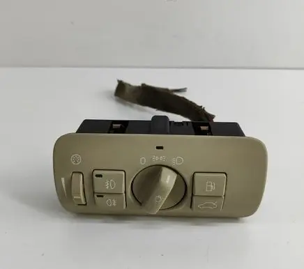 Volvo V70 Light switch 30739422