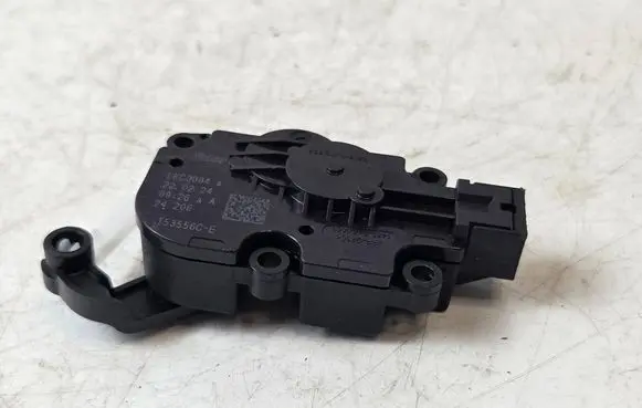 Peugeot 308 Air flap motor/actuator T53556CE EKC0004 24206