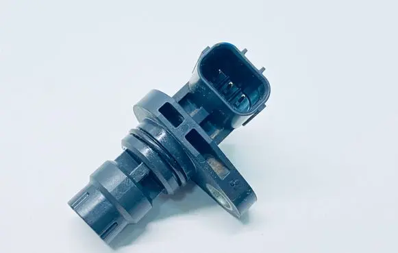 Suzuki SX4 S-Cross Crankshaft position sensor 3322068M00