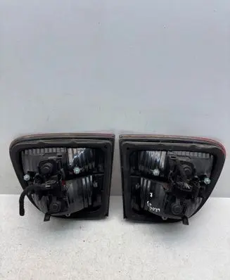 Seat Leon (1M) Tailgate rear/tail lights 1M6945091B 1M694092B