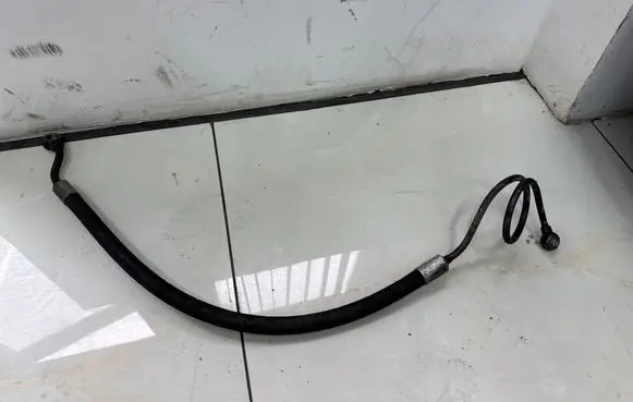 Audi 80 90 S2 B4 Power steering hose/pipe/line