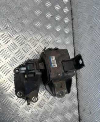 KIA Sportage Engine mount bracket 21830D9200 19C17A0041