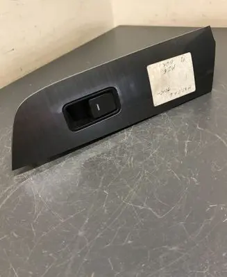 Mazda 6 Electric window control switch GER4685L6