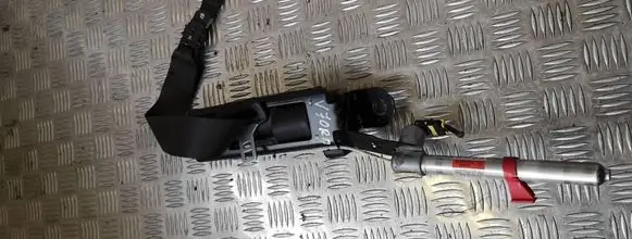 Volvo V70 Front seatbelt 6075637