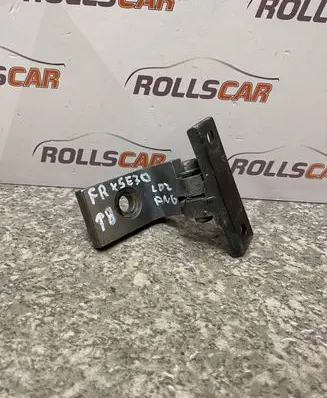 BMW X5 E70 Front door upper hinge 7176848