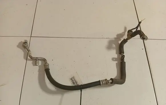 Subaru Legacy Air conditioning (A/C) pipe/hose