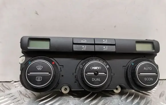Volkswagen PASSAT B6 Climate control unit 74677530
