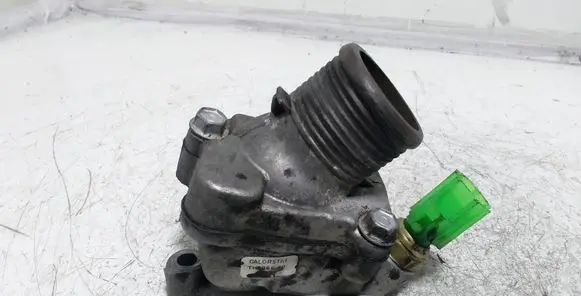 Thermostat/thermostat housing