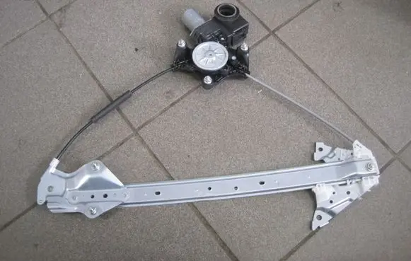 Lexus NX Front window lifting mechanism without motor 8572078030