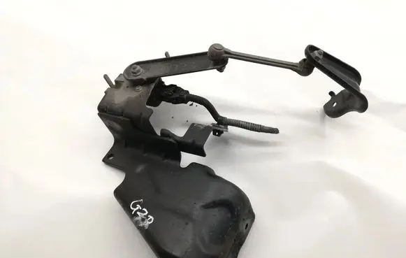 Mazda CX-3 Air suspension front height level sensor 