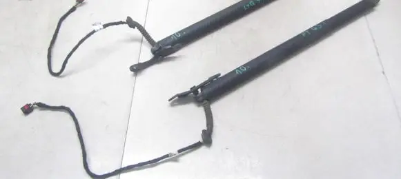 Audi Q3 8U Tailgate/trunk strut/damper 8U0827851