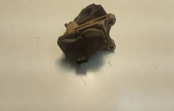 Nissan X-Trail T32 EGR valve 147100789R