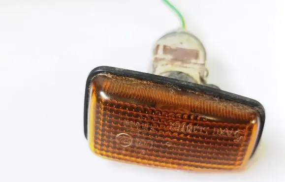 Peugeot Partner Front fender indicator light 0191081