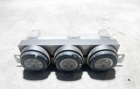 Nissan X-Trail T30 Climate control unit 27500EQ310