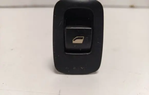 Citroen C4 I Picasso Electric window control switch 96639378ZD 008980354