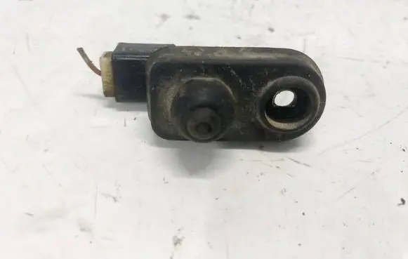 Mitsubishi Outlander Front door sensor 