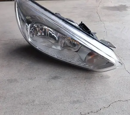 Ford Focus Headlight/headlamp F1EB13W029AD