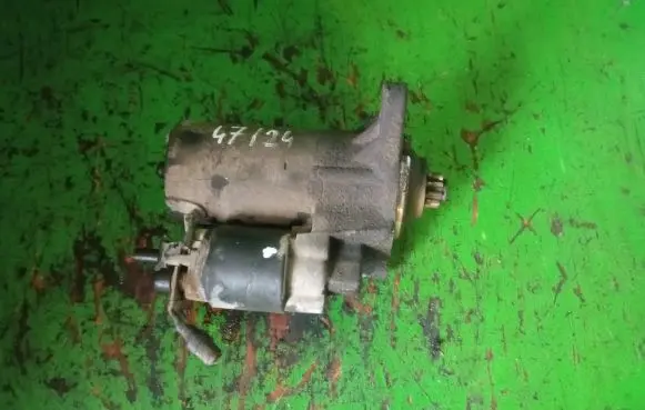 Volkswagen Golf IV Starter motor