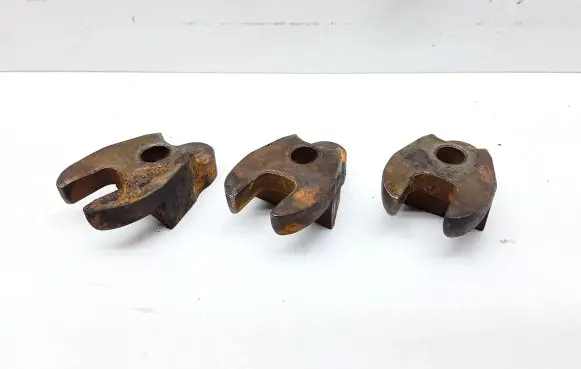 Volvo V40 Fuel Injector clamp holder