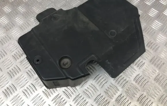 Lexus CT 200H Other engine bay part 8618375010