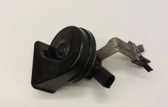 Volkswagen PASSAT B8 Horn signal 3G0951182A