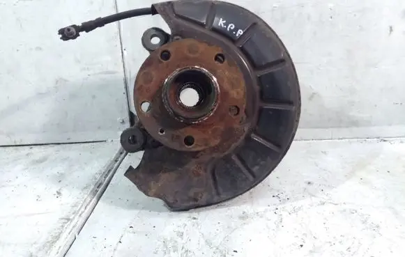 Seat Altea XL Front wheel hub spindle knuckle