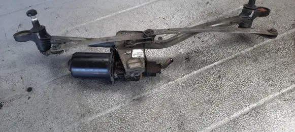 Mazda 3 I Front wiper linkage 