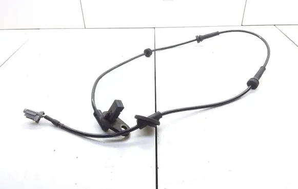 Nissan X-Trail T30 ABS brake wheel speed sensor 47910EQ010