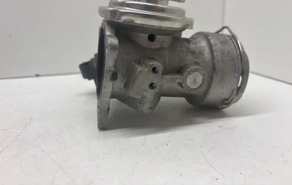 Audi A4 S4 B6 8E 8H Throttle valve