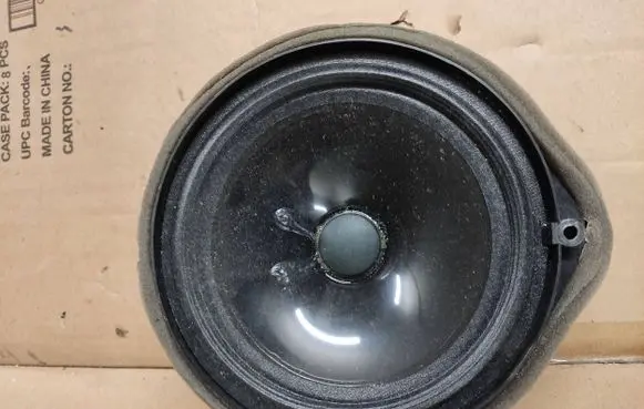 Honda CR-V Front door speaker 2H9190