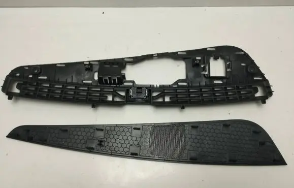 Audi A3 S3 8V Dash center speaker frame 8V1819635C