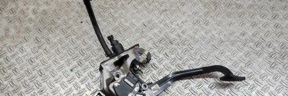 Hyundai i40 Clutch pedal 328023Z970