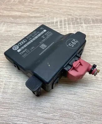 Volkswagen Touran I Gateway control module 1K0907530E 1K0907951