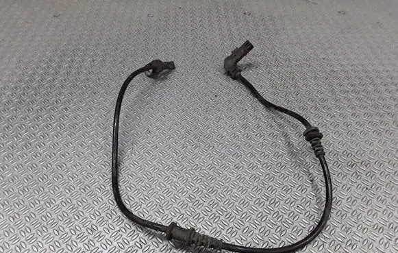 Mercedes-Benz B W245 ABS brake wheel speed sensor A1695401117
