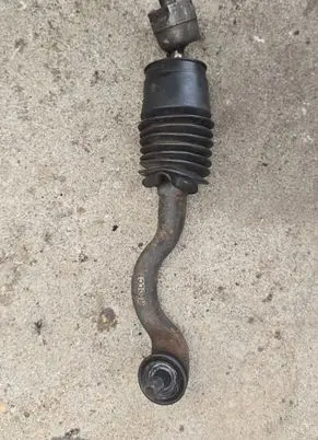 Mitsubishi Pajero Steering tie rod 