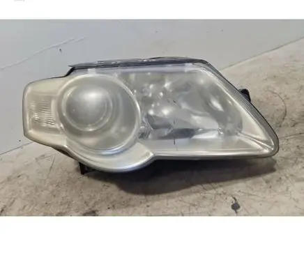Volkswagen PASSAT B6 Headlight/headlamp 
