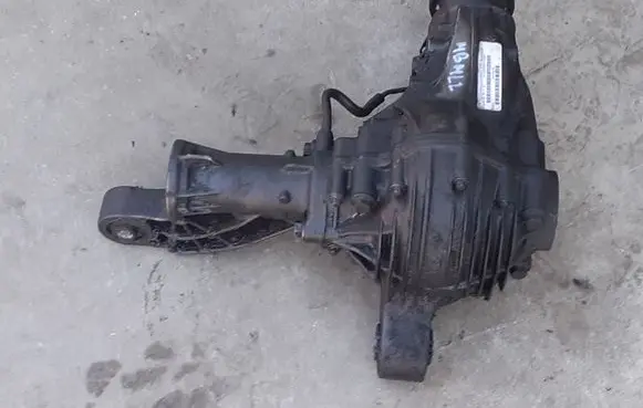 Mercedes-Benz ML W164 Front differential A1643302102