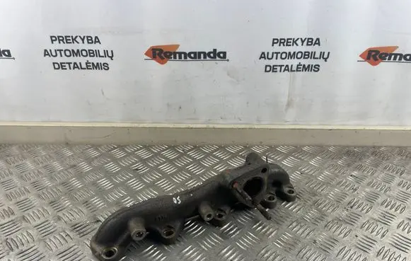 KIA Sorento Exhaust manifold