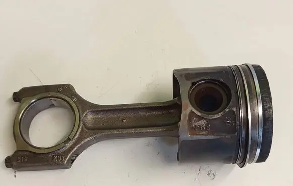 BMW 5 E60 E61 Piston with connecting rod 
