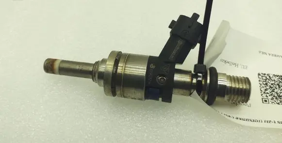 Porsche Panamera (970) Fuel injector 94811012832 103507514