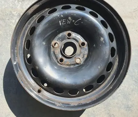 Volkswagen New Beetle R16 steel rim 