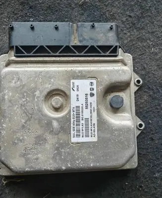 Fiat 500L Engine control unit/module 55253516