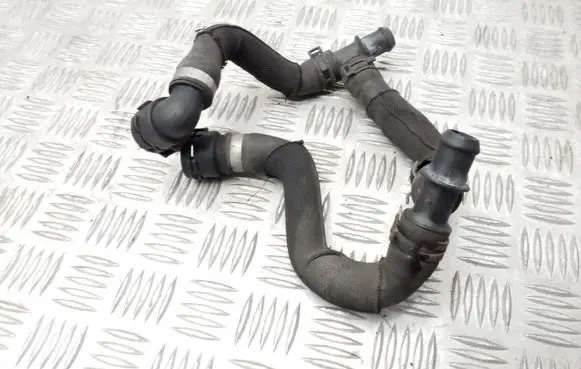 Audi A6 S6 C6 4F Engine coolant pipe/hose