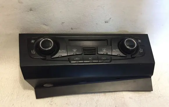 Audi A4 S4 B8 8K Climate control unit 8T2820043S