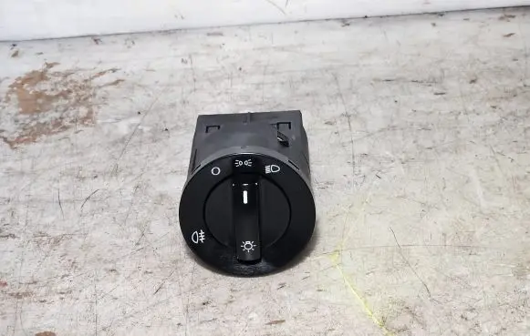 Volkswagen Polo Light switch 6Q0941531B