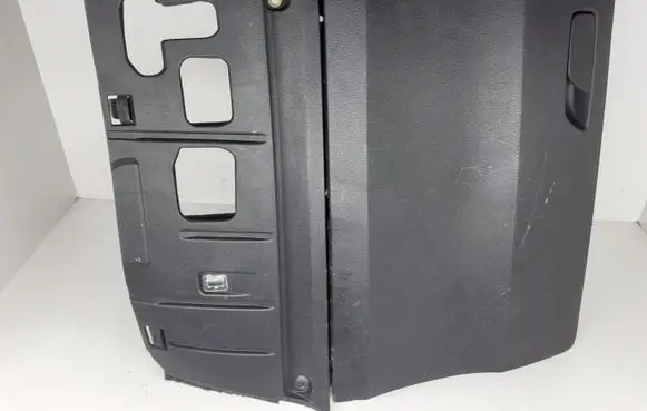 Audi Q2 - Glove box 81B857035