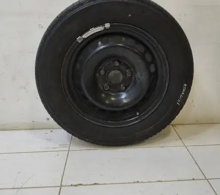 Skoda Octavia Mk2 (1Z) R15 spare wheel 