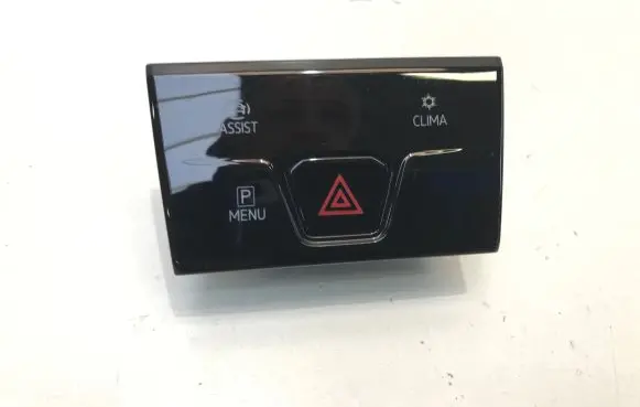 Volkswagen Golf VIII Hazard light switch 5H0925200T