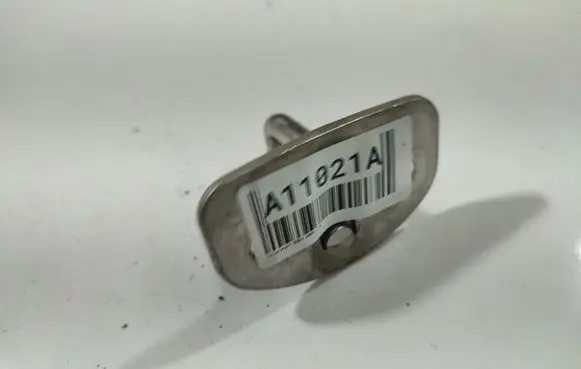 Volkswagen Bora Front door lock loop/hook striker 